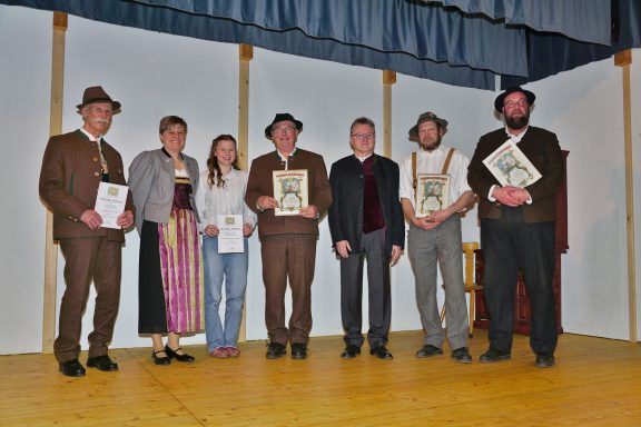 Neuaufnahmen und Ehrungen für 35 und 40 Jahre