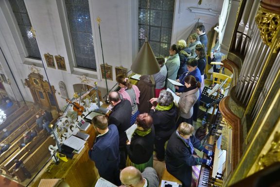 Karwendelchor gestaltet die Messe